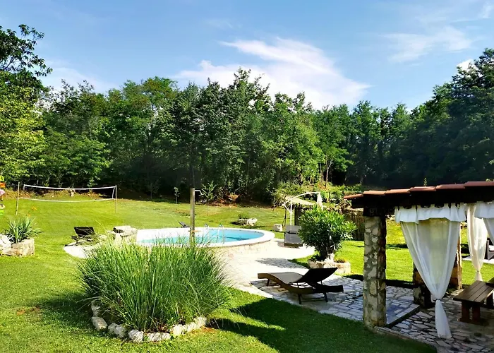 Holiday House Vuki